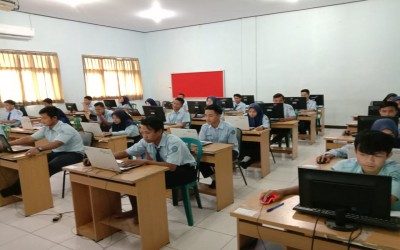 UJIAN NASIONAL BERBASIS KOMPUTER 2020 BERJALAN LANCAR